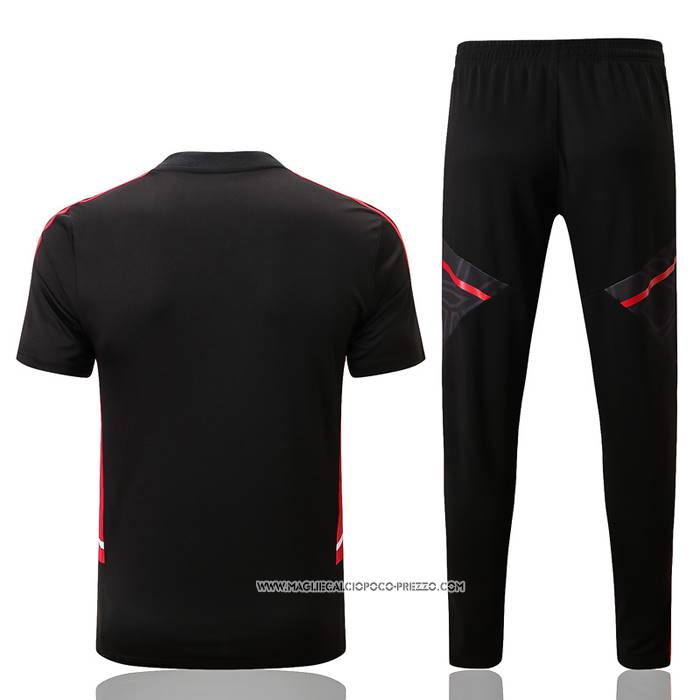 Tuta da Track
 Manchester United 22-23 Manica Corta
 Nero
